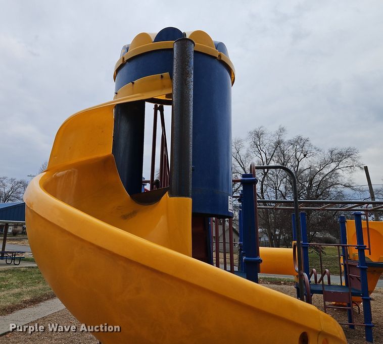 image for item DN7173 Playground equipment