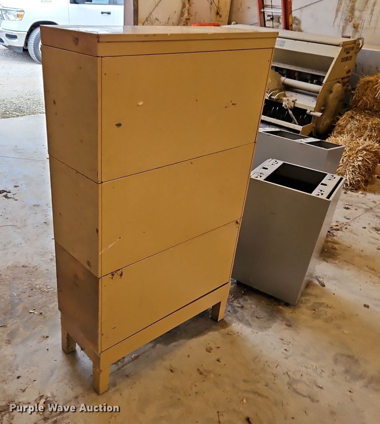 image for item DN7174 Cabinets