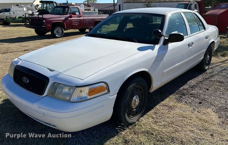 image for item DQ1498 2005 Ford Crown Victoria Police Interceptor