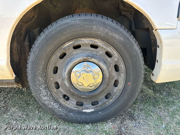 image for item DQ1498 2005 Ford Crown Victoria Police Interceptor