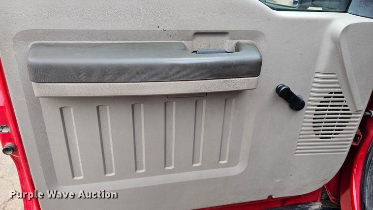 image for item DQ8567 2010 Ford F250 Super Duty  pickup truck