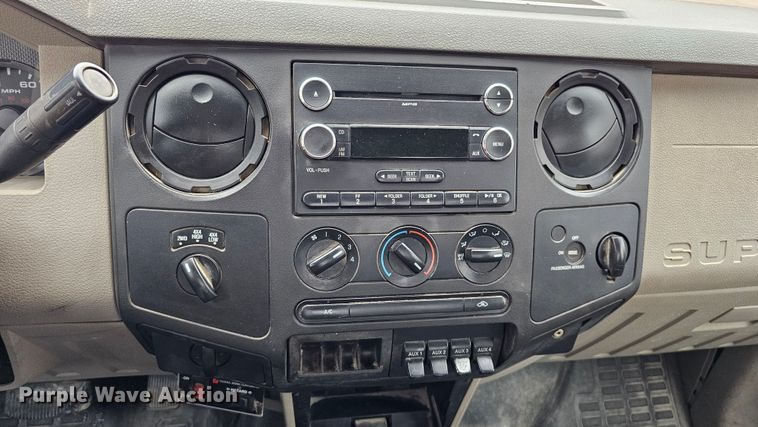 image for item DQ8567 2010 Ford F250 Super Duty  pickup truck