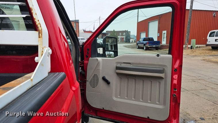 image for item DQ8567 2010 Ford F250 Super Duty  pickup truck