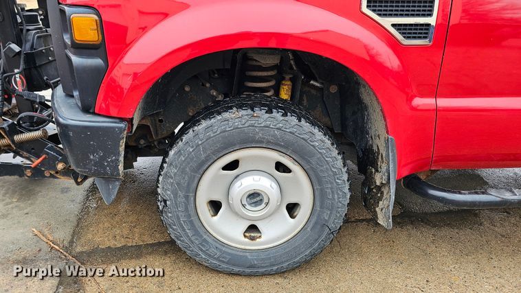 image for item DQ8567 2010 Ford F250 Super Duty  pickup truck