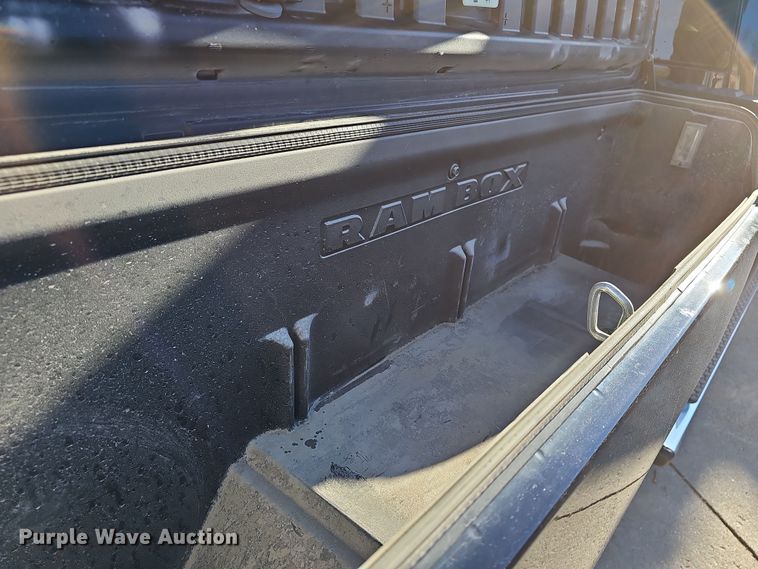 image for item DR5928 2020 Dodge Ram 1500  Crew Cab pickup truck