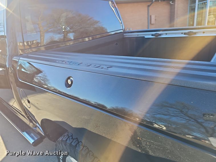 image for item DR5928 2020 Dodge Ram 1500  Crew Cab pickup truck