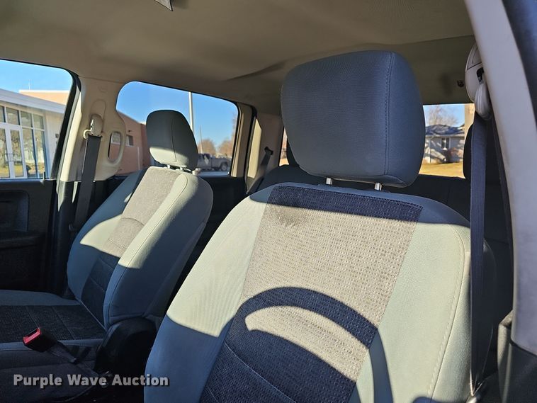 image for item DR5928 2020 Dodge Ram 1500  Crew Cab pickup truck