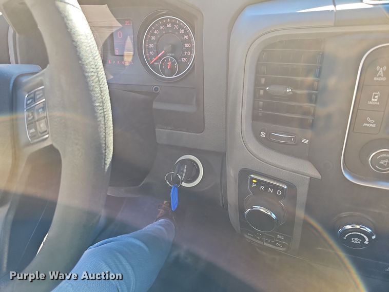 image for item DR5928 2020 Dodge Ram 1500  Crew Cab pickup truck