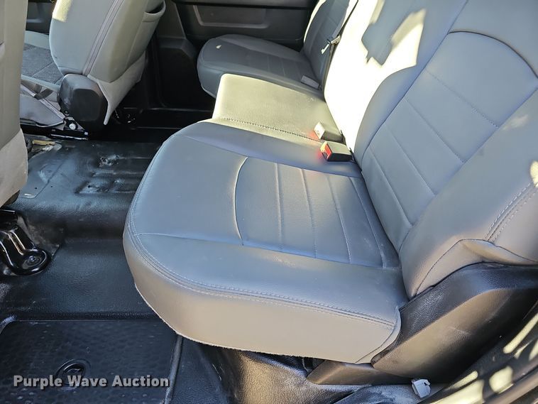 image for item DR5928 2020 Dodge Ram 1500  Crew Cab pickup truck