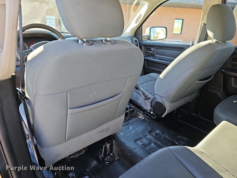 image for item DR5928 2020 Dodge Ram 1500  Crew Cab pickup truck