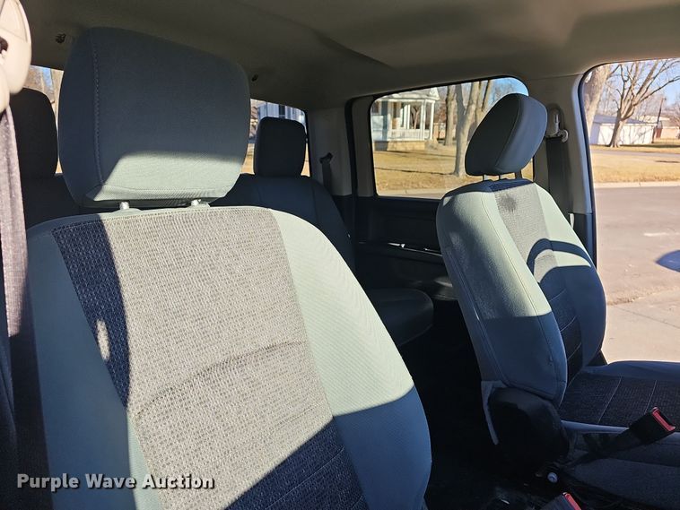 image for item DR5928 2020 Dodge Ram 1500  Crew Cab pickup truck