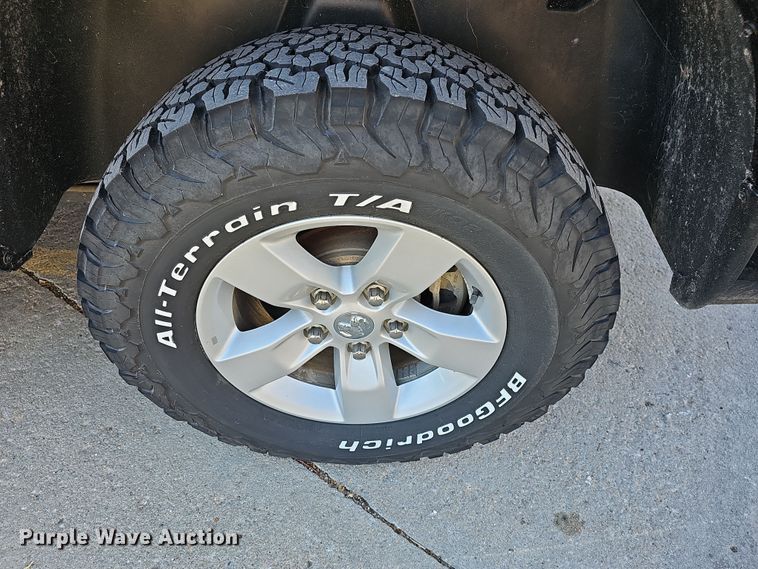 image for item DR5928 2020 Dodge Ram 1500  Crew Cab pickup truck