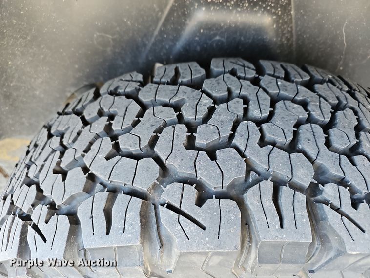 image for item DR5928 2020 Dodge Ram 1500  Crew Cab pickup truck