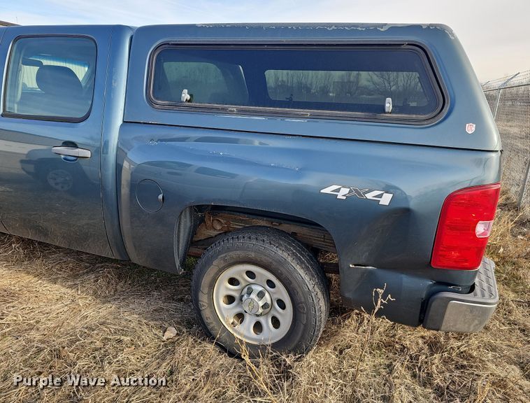 image for item DR5932 2009 Chevrolet Silverado 1500  Crew Cab pickup truck