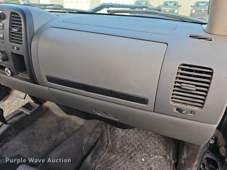 image for item DR5932 2009 Chevrolet Silverado 1500  Crew Cab pickup truck