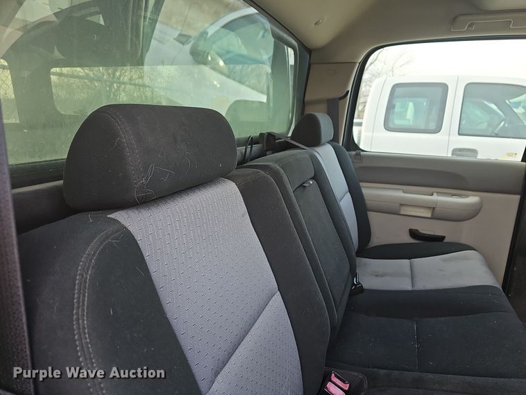 image for item DR5932 2009 Chevrolet Silverado 1500  Crew Cab pickup truck