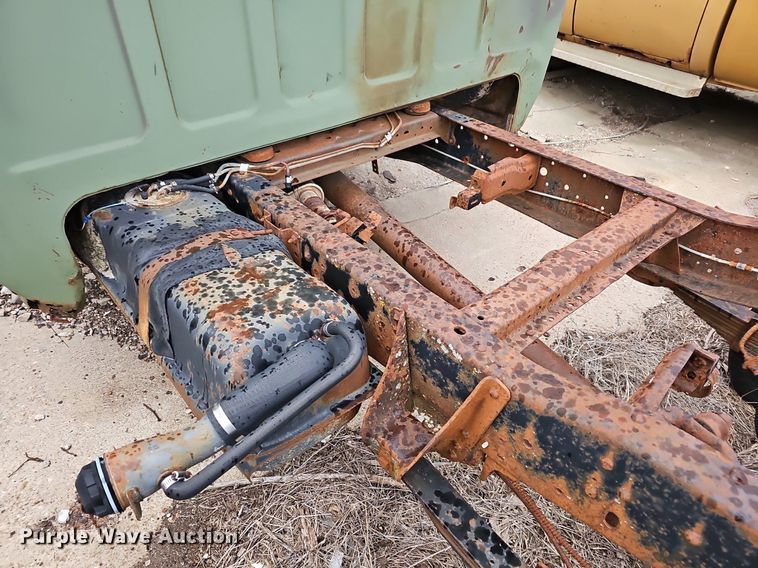 image for item DR5941 1985 Chevy CD30903  pickup truck cab and chassis