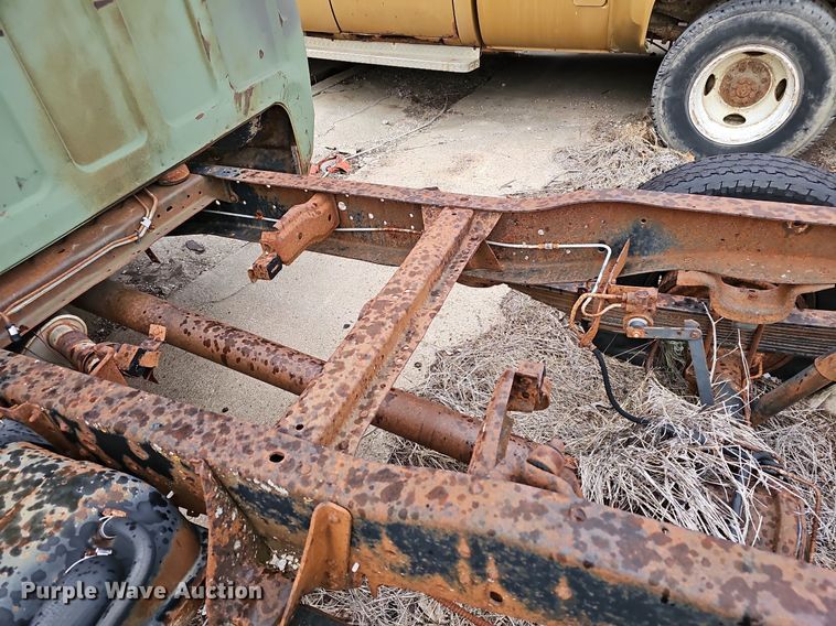 image for item DR5941 1985 Chevy CD30903  pickup truck cab and chassis