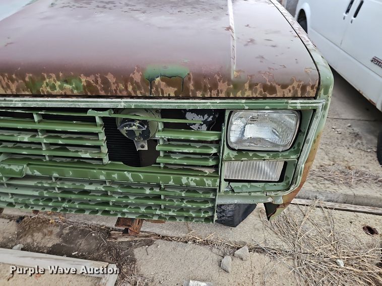 image for item DR5941 1985 Chevy CD30903  pickup truck cab and chassis