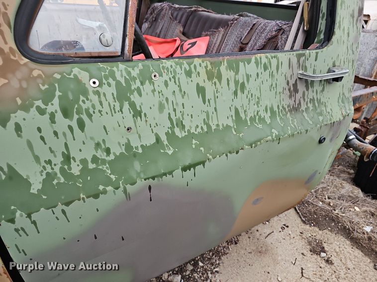 image for item DR5941 1985 Chevy CD30903  pickup truck cab and chassis