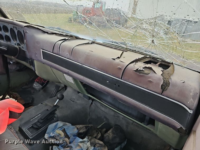 image for item DR5941 1985 Chevy CD30903  pickup truck cab and chassis