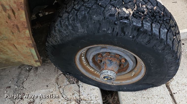 image for item DR5941 1985 Chevy CD30903  pickup truck cab and chassis