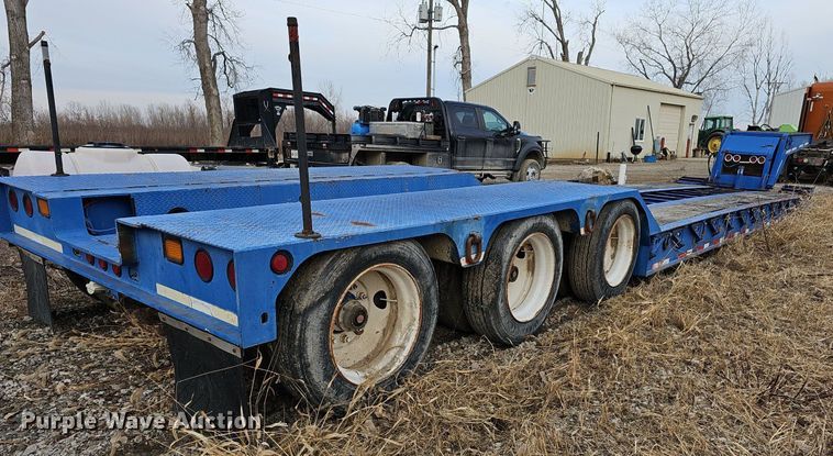 image for item DR5943 1999 Talbert T3DW50SAHRG1T1  lowboy equipment trailer