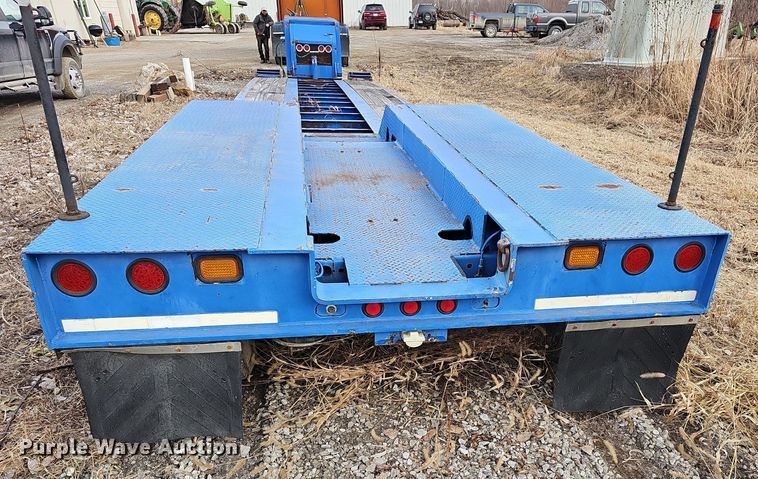 image for item DR5943 1999 Talbert T3DW50SAHRG1T1  lowboy equipment trailer