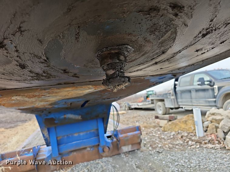 image for item DR5943 1999 Talbert T3DW50SAHRG1T1  lowboy equipment trailer