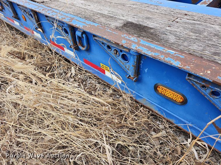 image for item DR5943 1999 Talbert T3DW50SAHRG1T1  lowboy equipment trailer