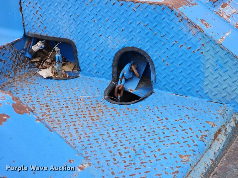 image for item DR5943 1999 Talbert T3DW50SAHRG1T1  lowboy equipment trailer