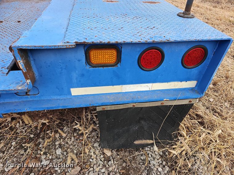 image for item DR5943 1999 Talbert T3DW50SAHRG1T1  lowboy equipment trailer
