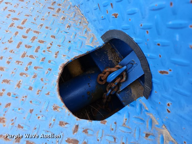 image for item DR5943 1999 Talbert T3DW50SAHRG1T1  lowboy equipment trailer