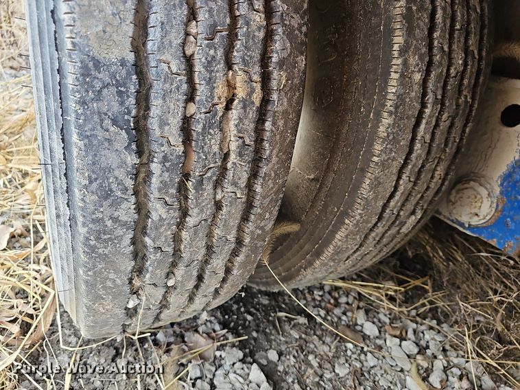 image for item DR5943 1999 Talbert T3DW50SAHRG1T1  lowboy equipment trailer