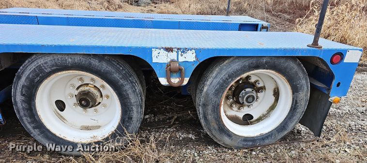 image for item DR5943 1999 Talbert T3DW50SAHRG1T1  lowboy equipment trailer