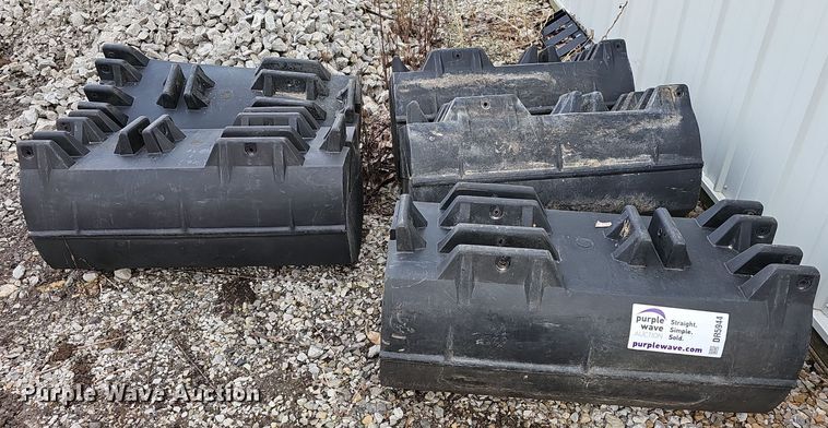 image for item DR5944 (5) dock floats