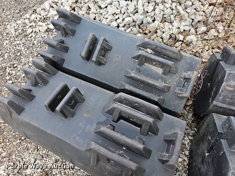 image for item DR5944 (5) dock floats