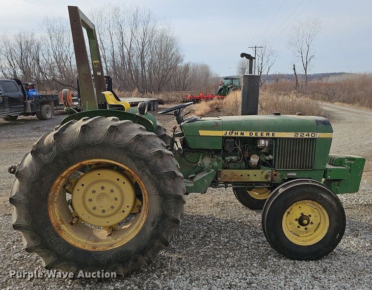 image for item DR5946 1978 John Deere 2240  tractor