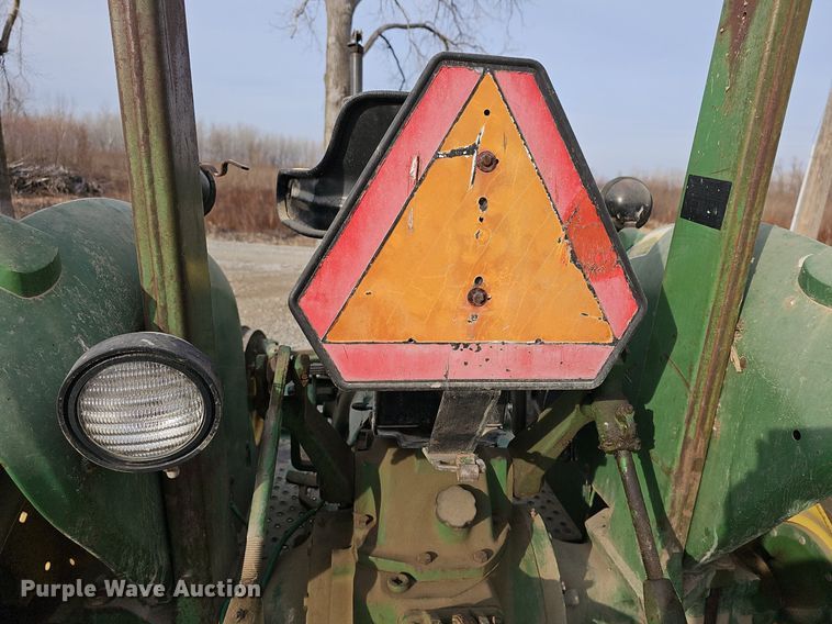 image for item DR5946 1978 John Deere 2240  tractor