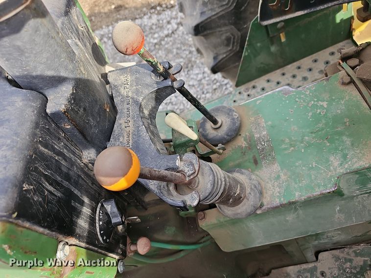 image for item DR5946 1978 John Deere 2240  tractor