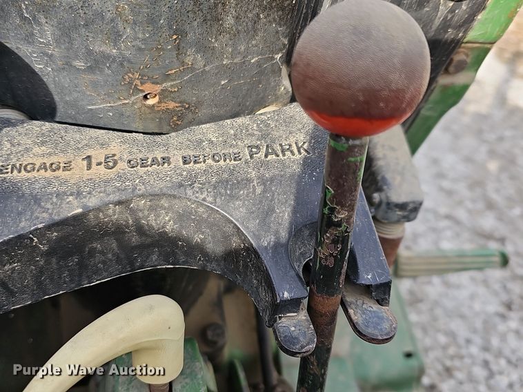 image for item DR5946 1978 John Deere 2240  tractor