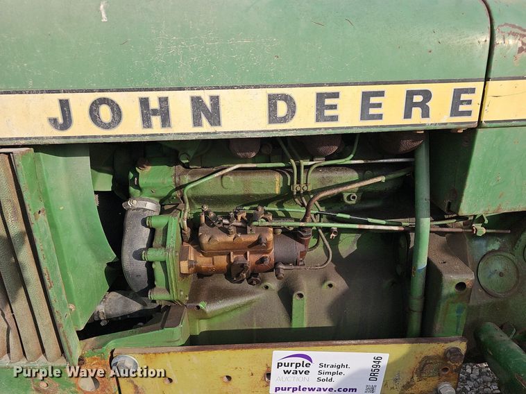 image for item DR5946 1978 John Deere 2240  tractor