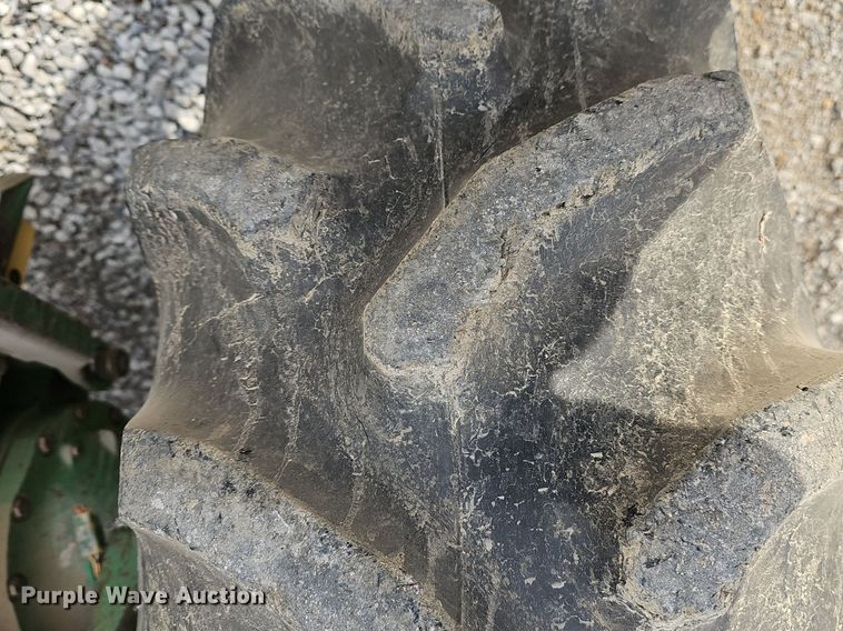 image for item DR5946 1978 John Deere 2240  tractor