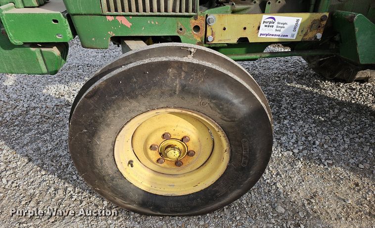 image for item DR5946 1978 John Deere 2240  tractor