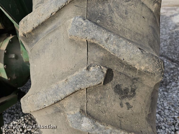 image for item DR5946 1978 John Deere 2240  tractor