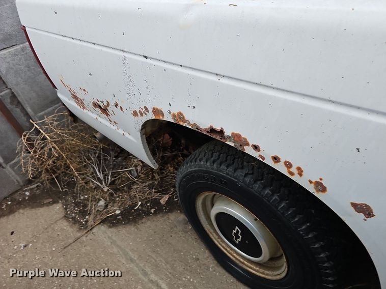 image for item DR5947 1987 Chevy S10  pickup truck