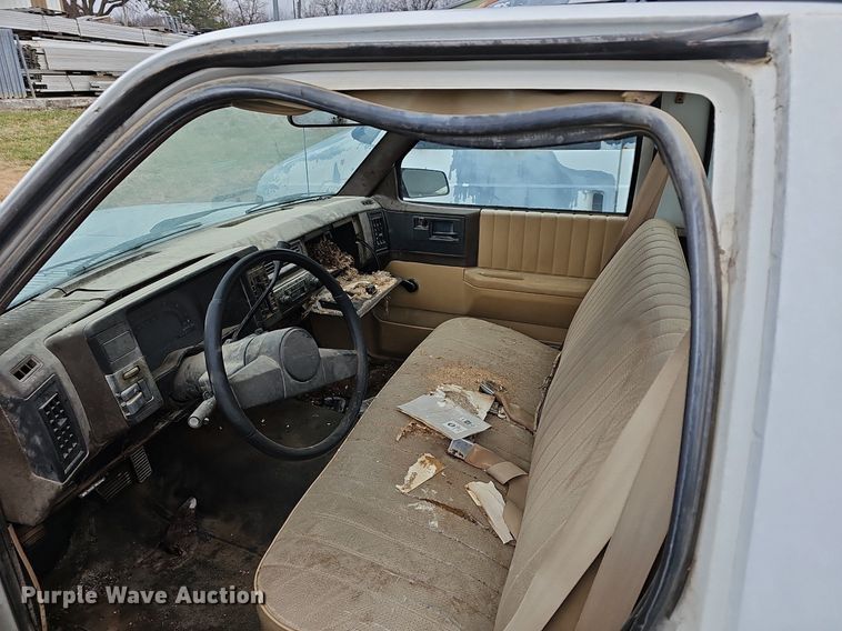 image for item DR5947 1987 Chevy S10  pickup truck