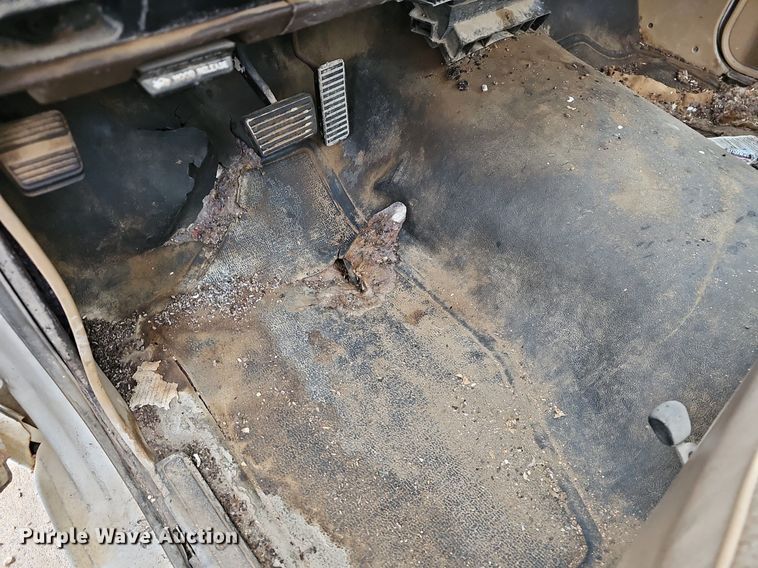 image for item DR5947 1987 Chevy S10  pickup truck