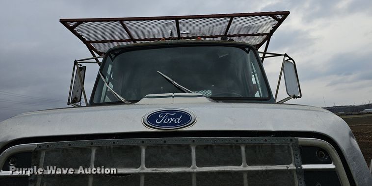 image for item DR5949 1973 Ford 8000  manure spreader truck