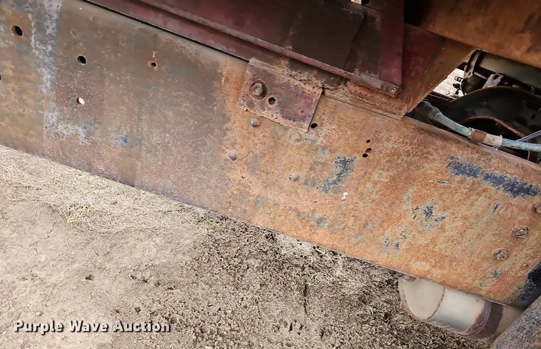 image for item DR5949 1973 Ford 8000  manure spreader truck